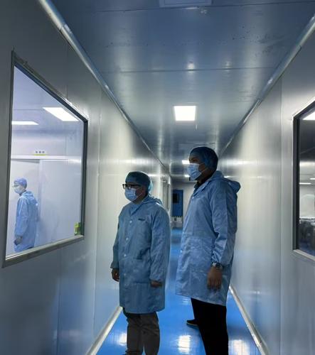 Obisk tovarne gosta na razstavi MEDICA v Nemčiji; Raziskovanje novih priložnosti na evropskem medicinskem trgu